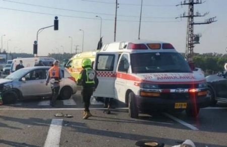 إصابة رجل (60 عامًا) بحادث طرق مروع على شارع رقم 70 قرب كابول وحالته حرجة