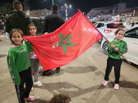 برطعة تخرج عن بكرة أبيها احتفالاً بتأهل منتخب المغرب